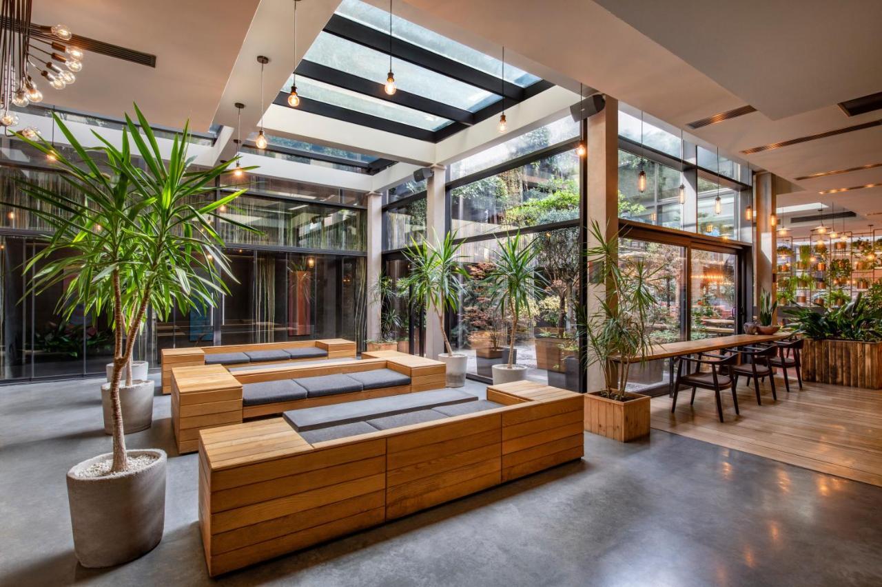 Iota Hotel Тбилиси Екстериор снимка The interior of the hotel