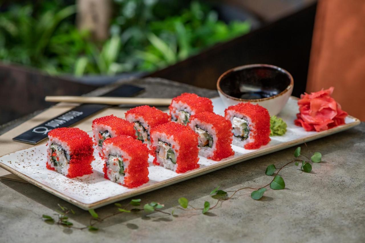 Iota Hotel Тбилиси Екстериор снимка California roll